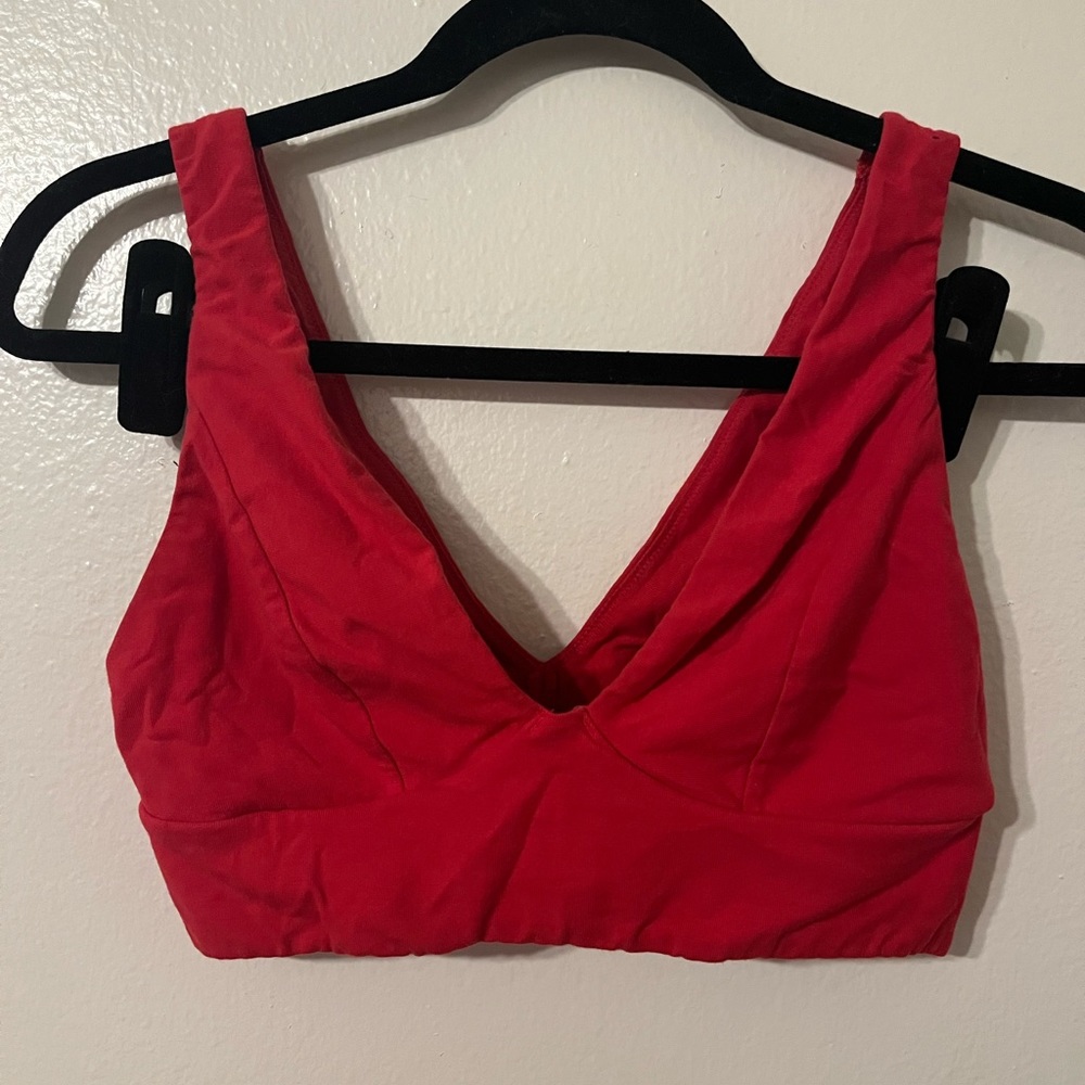 Lot Of 6 Sports Bras Small/Medium Victoria’s Secret Lululemon Reebok